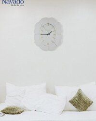 Đồng hồ treo tường Lotus