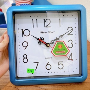 Đồng hồ treo tường nhỏ New Star N38