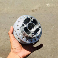 Đùm trước đĩa wave S110-- màu bạc