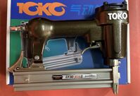 DỤNG CỤ BẮN ĐINH GHIM TOKO F30