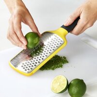 Dụng cụ bào sợi Joseph Joseph 20017 Twist Grater