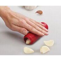 Dụng cụ bóc vỏ tỏi Silicon Joseph Joseph