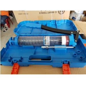 Dụng cụ bơm mỡ C-Mart L0025