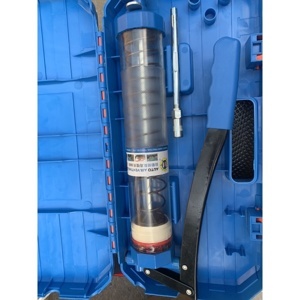 Dụng cụ bơm mỡ C-Mart L0025