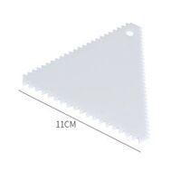 Dụng cụ chà bánh tam giác răng cưa