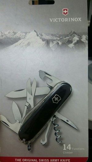 Dụng cụ đa năng Victorinox Climber Nero 1.3703.3B1
