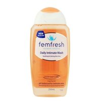 DUNG DỊCH VỆ SINH PHỤ NỮ ÚC - FEMFRESH DAILY INTIMATE WASH 250ML