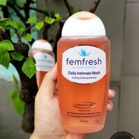 Dung dịch vệ sinh phụ nữ FEMFRESH ÚC (250ml)