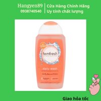 Dung dịch vệ sinh phụ nữ Femfresh Daily Intimate Wash 250ml