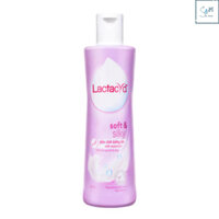 Dung Dịch Vệ Sinh Phụ Nữ Lactacyd Dưỡng Ẩm 250ml Soft & Silky