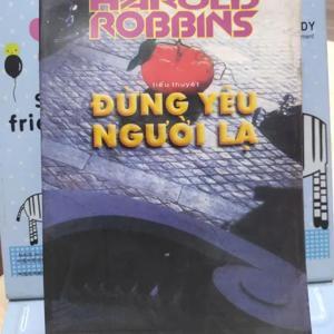 Đừng yêu người lạ