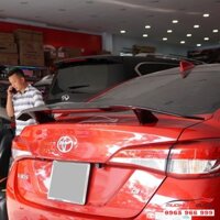 Đuôi gió Cánh lướt gió Toyota Vios có Đèn, dáng Thể thao - Mộc
