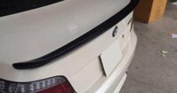 Đuôi gió thấp liền cốp BMW E60 mẫu carbon cao cấp