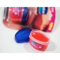 Dưỡng môi Vaseline Lip Therapy .