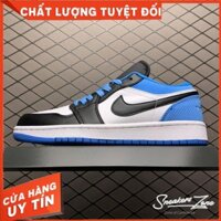 𝐑ẻ 𝐓Ế𝐓 (FREESHIP+HỘP+QUÀ) Giày thể thao AIR JORDAN 1 Low Laser Blue (GS) đen trắng gót xanh dương cổ thấp  ; ོ ,