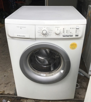 Máy giặt Electrolux 7 kg EWF10751