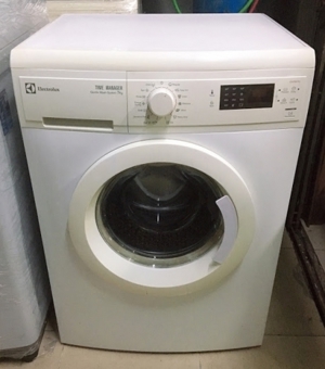 Máy giặt Electrolux 7 kg EWP85742