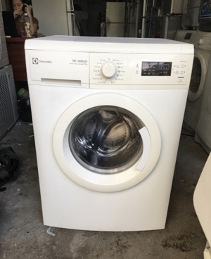 Máy giặt Electrolux 7 kg EWP85752