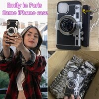 Emily ở Paris ❥ ❈ Thiết kế Vỏ máy ảnh cổ điển Vỏ iPhone cho iPhone15 14 13 PRO MAX 12 / 11 X XS XR có băng