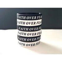 Faith OVER FEAR Động lực Dây đeo cổ tay Niềm tin Vòng tay Thể thao Cao su Baller Ban nhạc