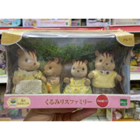 FS-17 Sylvanian Families Gia đình sóc Walnut