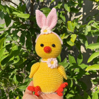 Gà đeo băng đô thỏ bằng len handmade