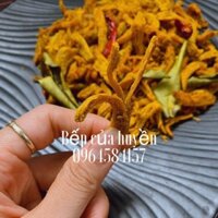 Gà khô lá chanh
