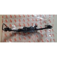 Gác chân giữa Exciter 135 côn tay 2010 Yamaha