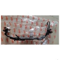 Gác chân giữa Exciter 135 côn tay 2010 Yamaha .