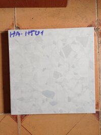 Gạch 40x40 lát nền giá rẻ loại 1 còn 1500m2