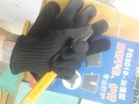 Găng tay bắt dao chống cắt