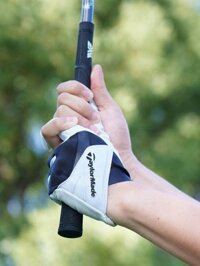 Găng Tay Golf Mới Thoáng Khí TaylorMade Găng Tay Golf Nam Chống Mài Mòn Vải Chống Trơn Trượt Thoải Mái Mềm Phù Hợp Với Lòng Bàn Tay