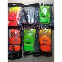 Găng tay thủ môn adidas,nike chất lượng cao giá rẻ