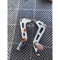 Gát Chân Sau Yamaha Sirius 2000-2005 Theo Xe