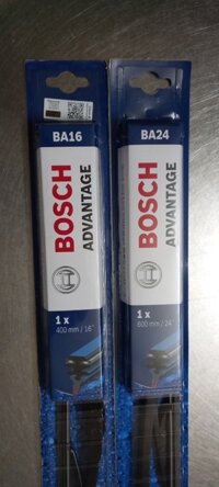 Gạt mưa thân cứng Bosch Advantage giá rẻ phù hợp cho xe dịch vụ và xe gia đình - 18 450mm