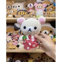 Gấu bông Korila mặc đầm đi biển