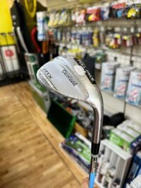 Gậy Wedge Cleveland RTX Zipcore 64-08 Fullface