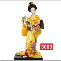 Geisha Nhật Bản mặc kimono truyền thống