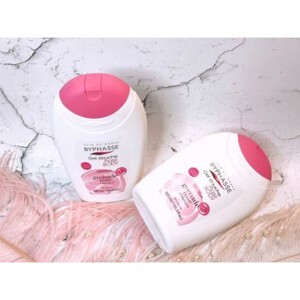 Gel tắm dưỡng ẩm mịn da từ hồng lựu Byphasse Shower Gel Pink Pomegranate 500ml