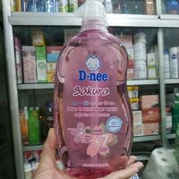 GEL TẮM GỘI AN TOÀN CHO BÉ D-NEE HOA ANH ĐÀO 800ML, CHIẾT XUẤT TỰ NHIÊN VỚI THÀNH PHẦN DỊU NHẸ