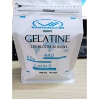 Gelatine: Tạo đông dẻo tránh được hiện tượng tách lỏng sản phẩm trong các món chè kem các món thạch làm sữa chua