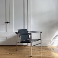 Ghế da tựa lưng cao cấp - LC1 Chair