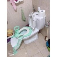 Ghế ngồi bồn cầu có thang vịn cho bé mẫu mới nhất .