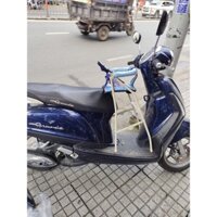 Ghế ngồi xe máy có vòng xếp gọn xe Acruzo