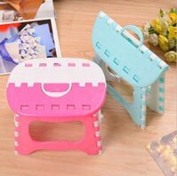 Ghế nhựa xếp mini có quai xách