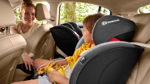 Ghế ô tô cho bé Kinderkraft MYWAY