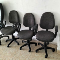 Ghế xoay văn phòng thanh lý mới 95%