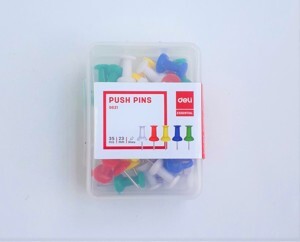 Ghim mũ nhựa màu Deli - 0021