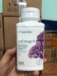 Giá bán 585 Nutrilite Calcium Magnesium Canxi Amway