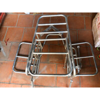 Giá chở hàng, baga xe máy đa năng có 2 cánh sườn, có thể mở cốp đổ xăng kèm chân chống